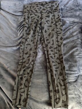 Fast&Free lululemon athletica Black and White Geometric Leggings